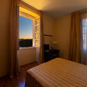 Due Colonne Hotel