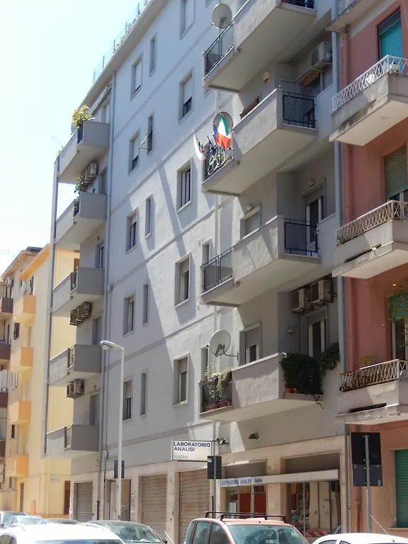 B&B Casa Mira Cagliari 3*,