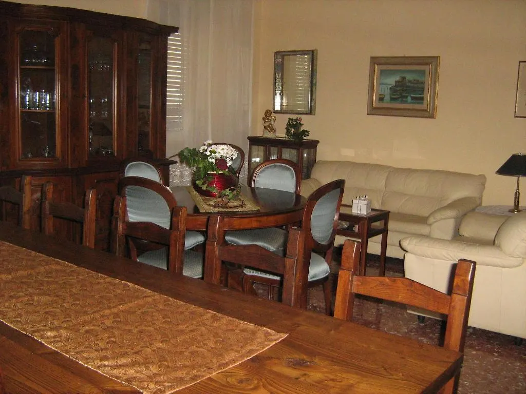 B&B Casa Mira Cagliari 3*,